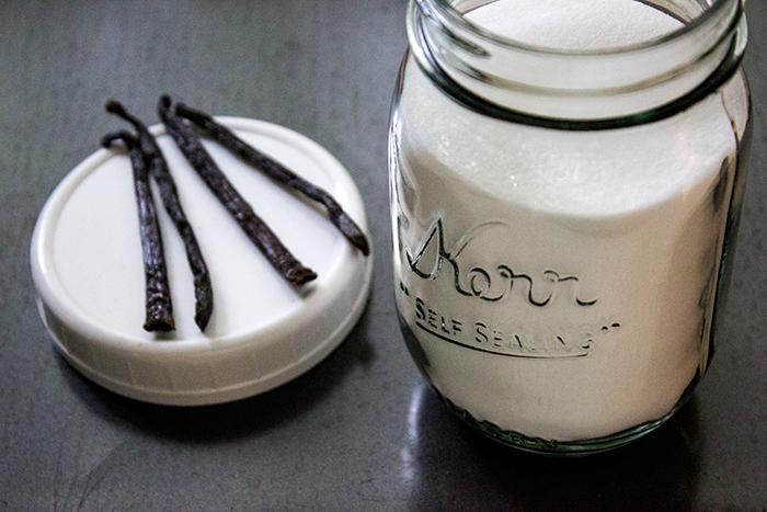 Let's make Vanilla Sugar (Vanillezucker) | The Kitchen Maus