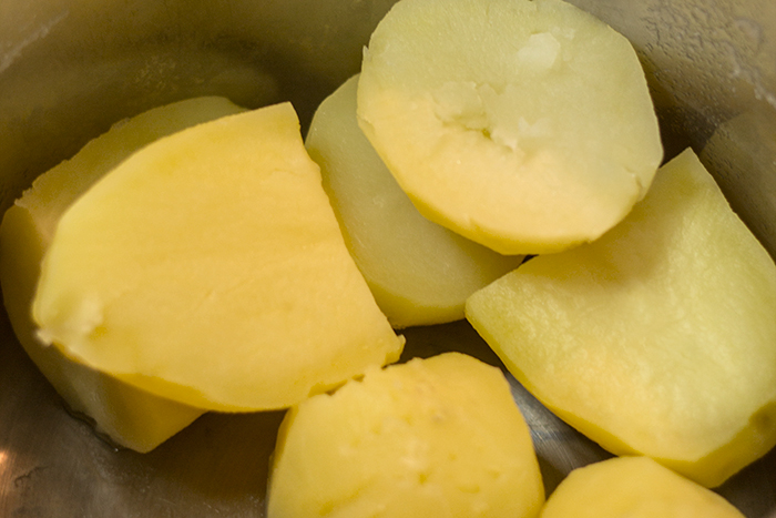 Boiled Potatoes (Salzkartfoffeln) - The Kitchen Maus