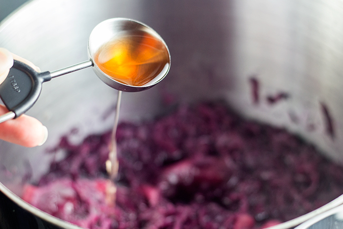 Easy Braised Red Cabbage (Blaukraut) | The Kitchen Maus